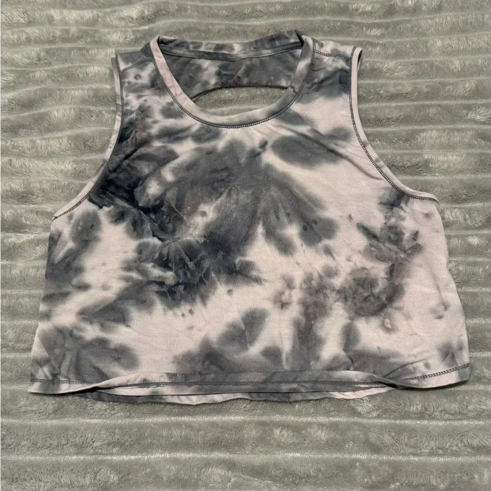 Workout tank top bundle | Purple and tie dye - Picture 2 of 7